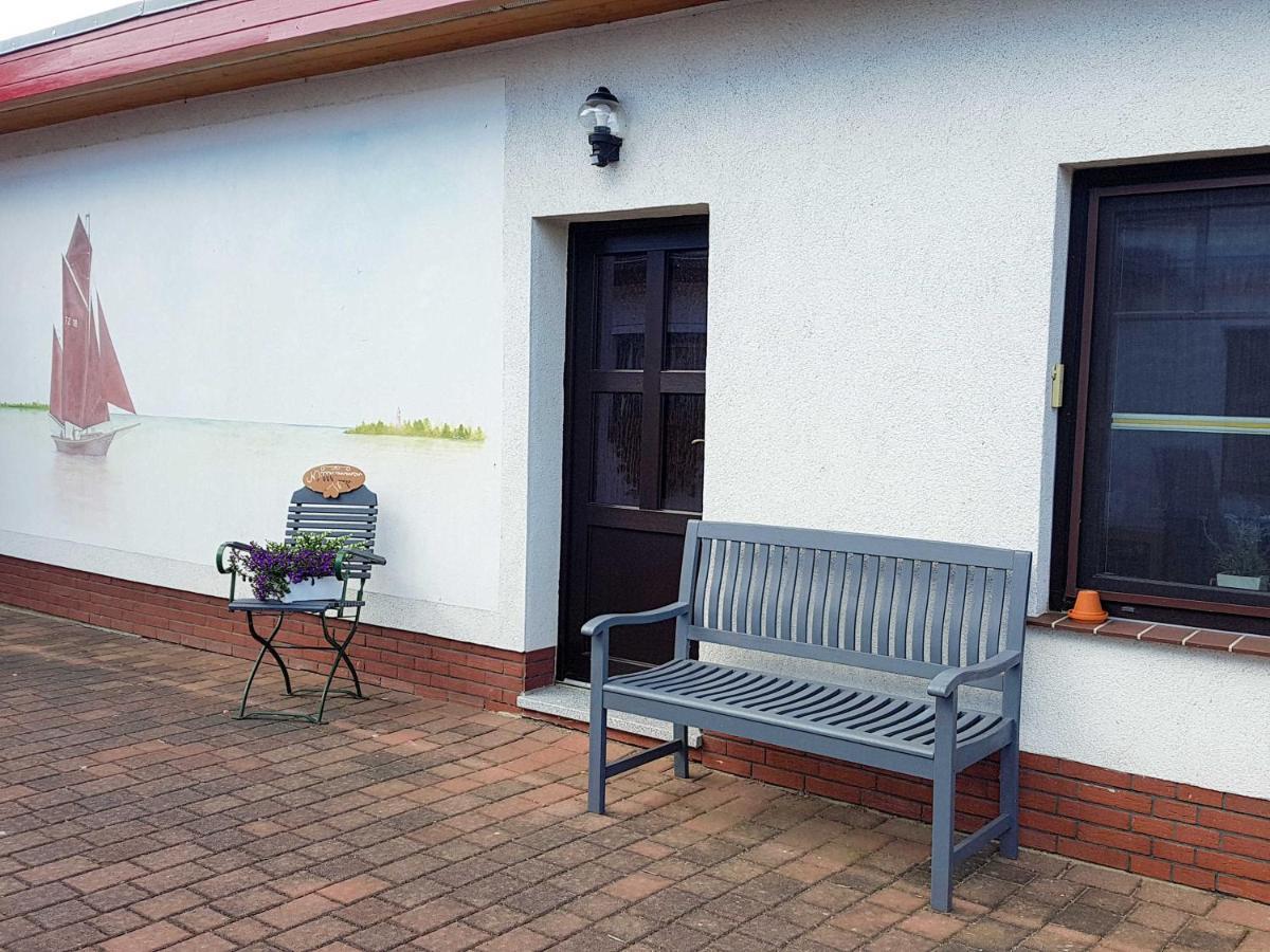 Ferienwohnung Im Roten Haus Stahlbrode Екстериор снимка